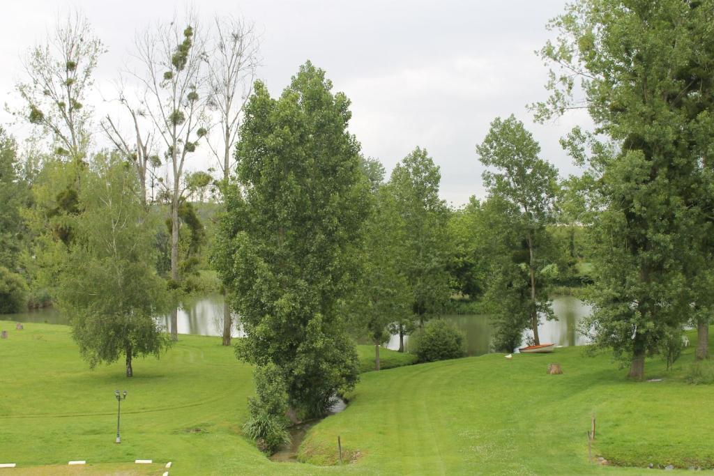 Domaine De Presle Saumur, The Originals Relais Distré الغرفة الصورة